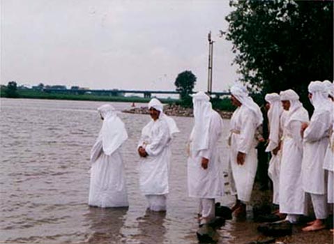 Download Mandaeans (479Wx350H)